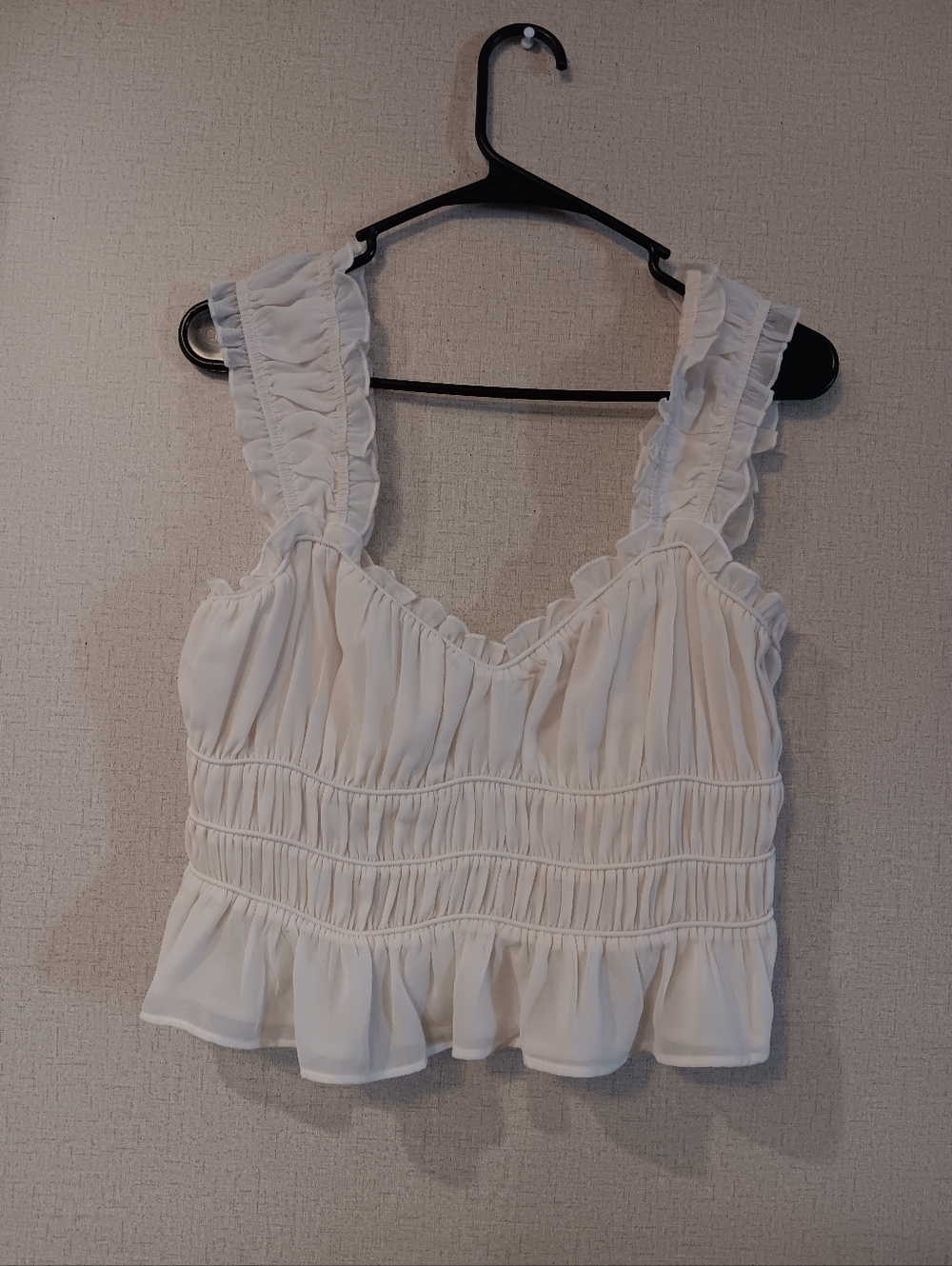 Astr The Label Ruffle Strap Smocked Crop Top - White Sz M